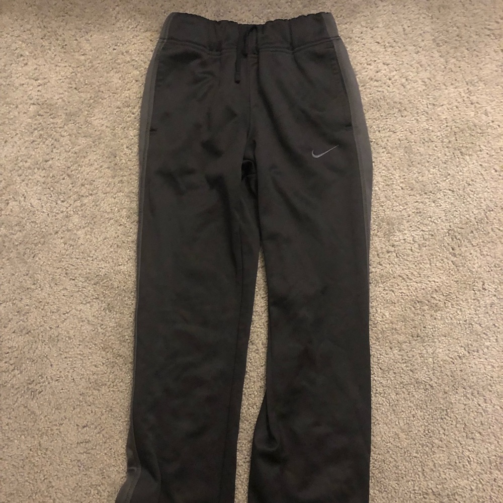 Nike Women’s Training DriFit Therma Fit Sweatpants